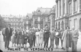 Carte postale, αναμνηστική φωτογραφία μπροστά στο Palais de Versailles 1